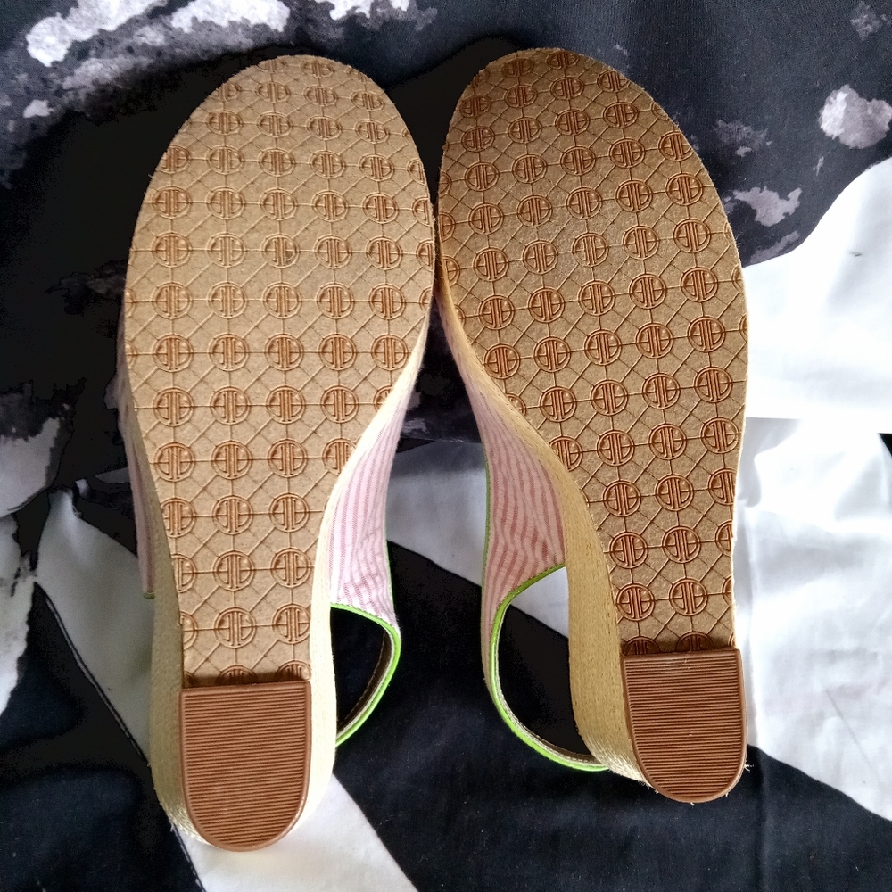 9) NWOT Lilly Pulitzer Hotty Espadrille Wedge Sandals - Picture 5 of 13